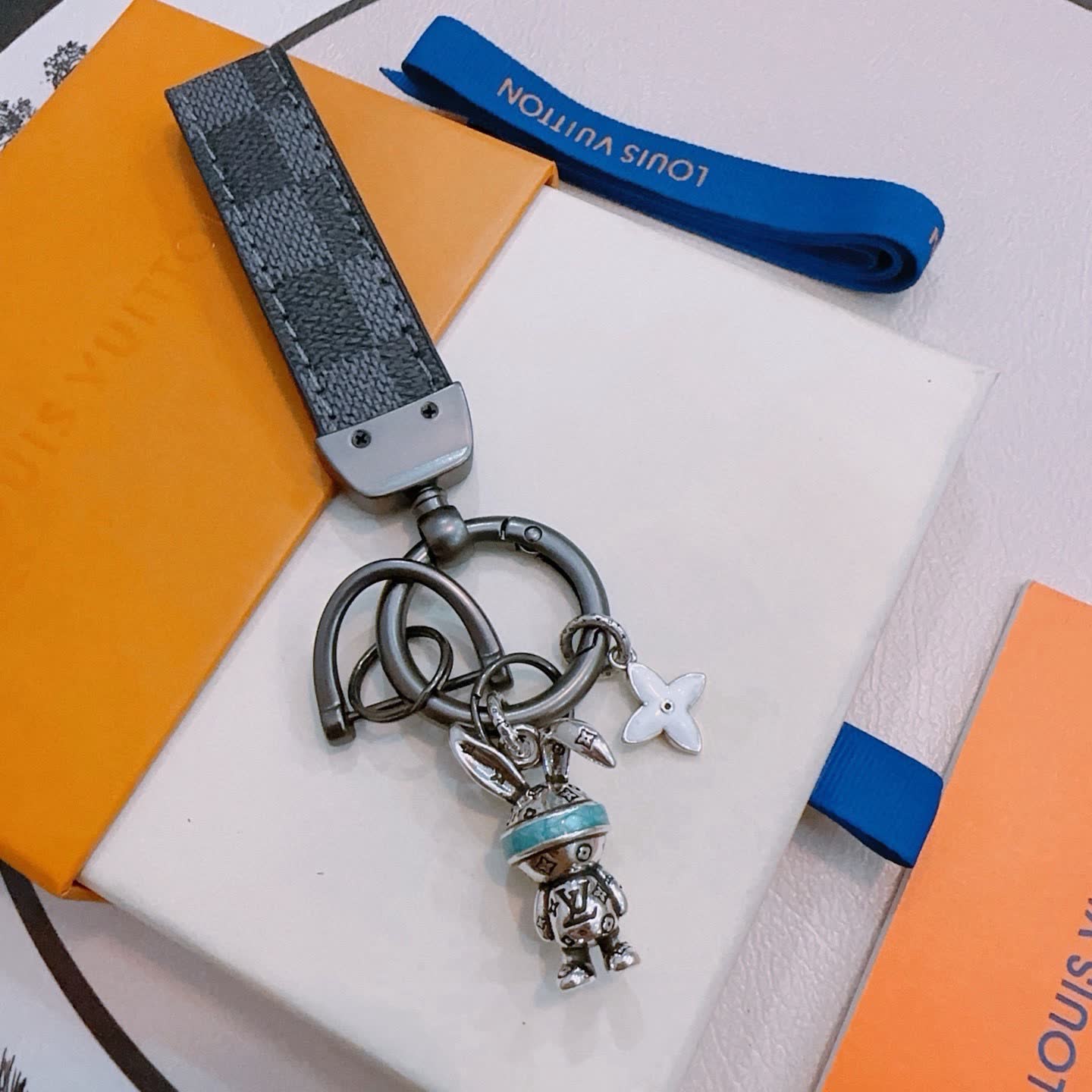 Louis Vuitton M31051 Key Ring